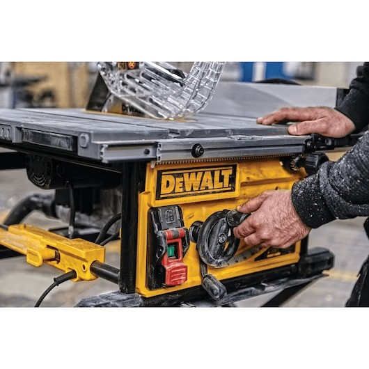 Dewalt DWE7492 Jobsite Table Saw 10 Dewalt DWE7492 Jobsite Table Saw 10